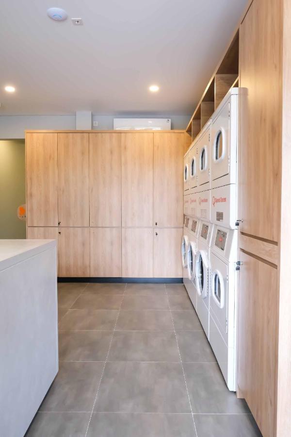 M Cabin Karawaci Binong Экстерьер фото